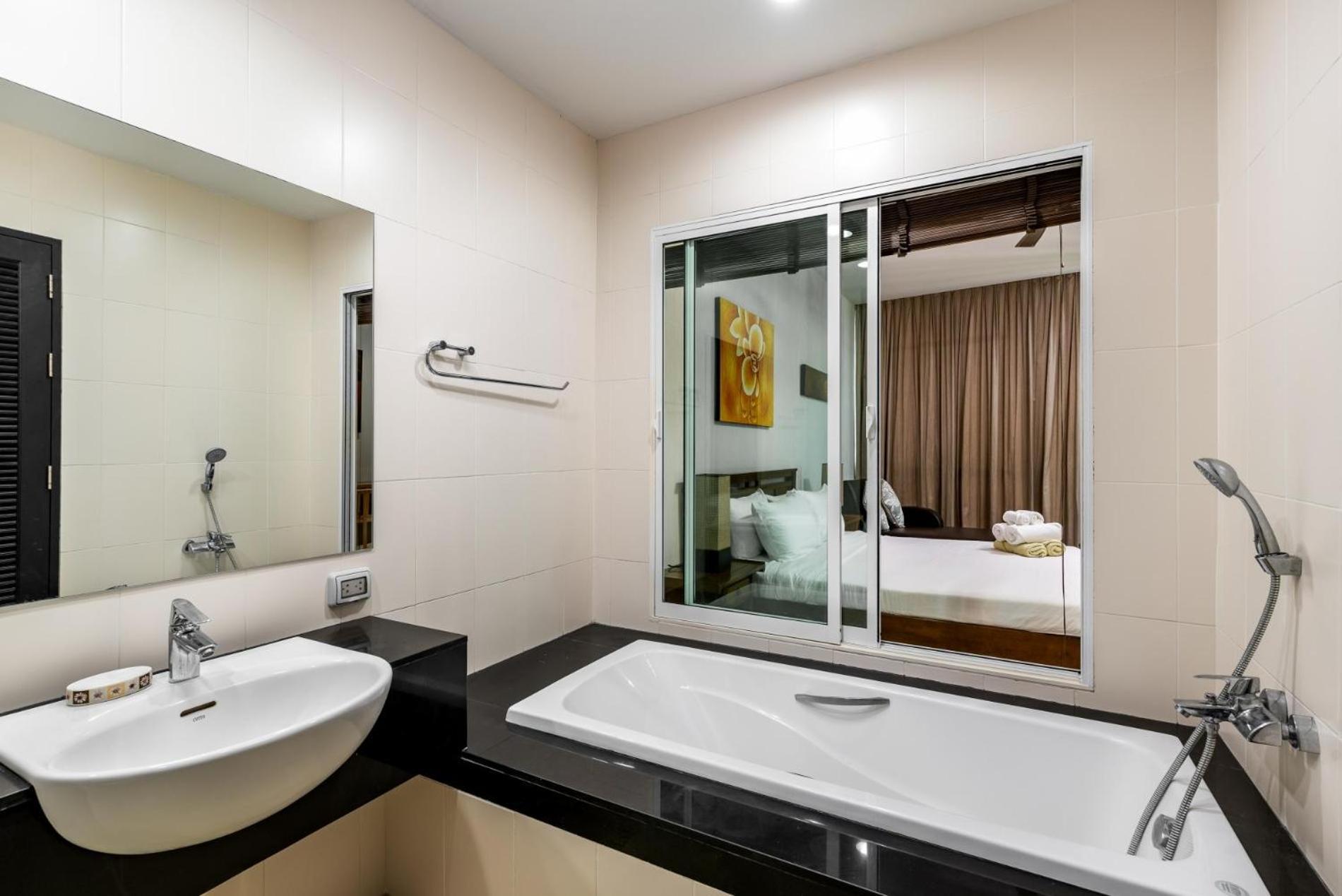 Veloche 2 Bedroom Apartment With Seaview Karon 외부 사진