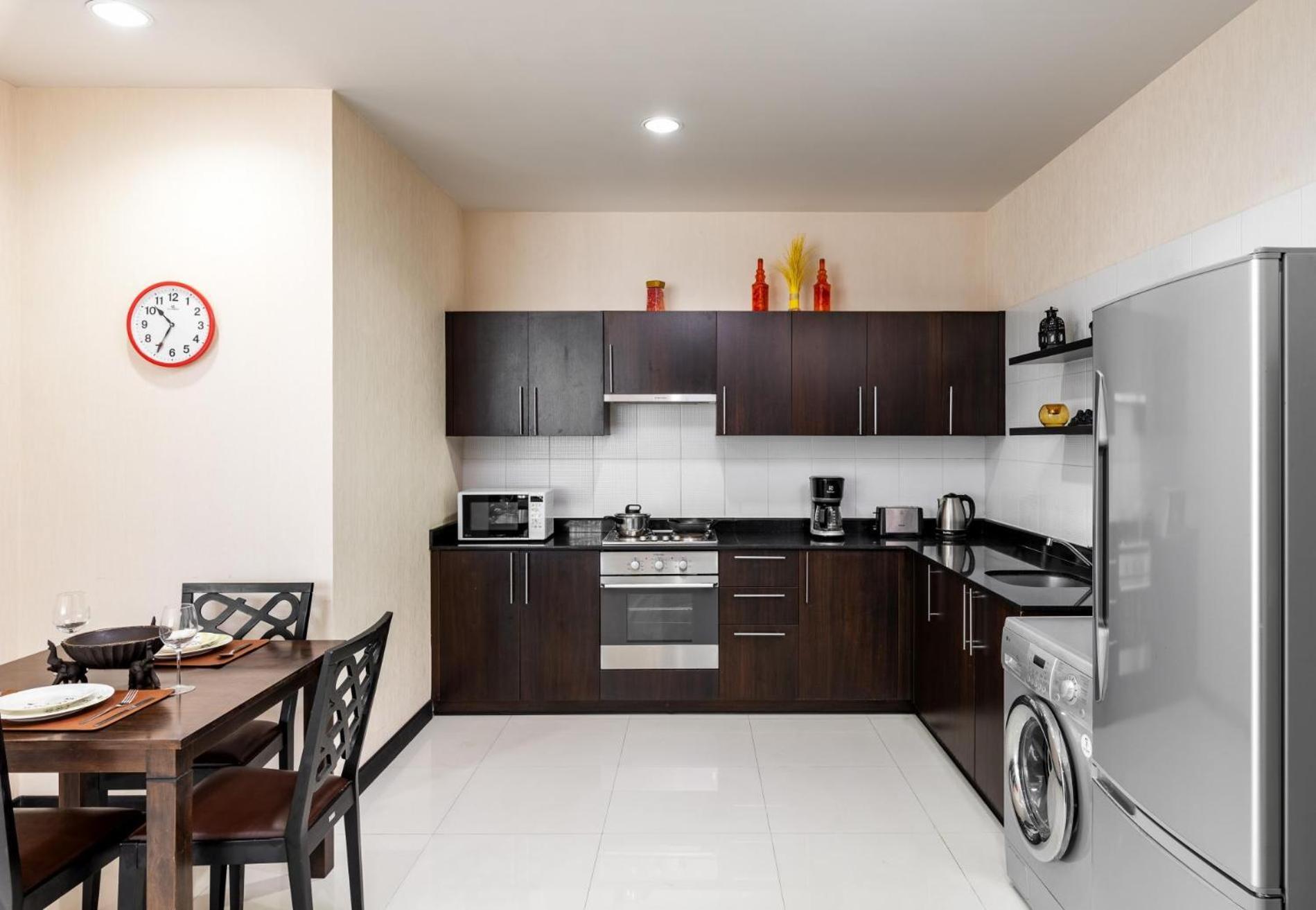 Veloche 2 Bedroom Apartment With Seaview Karon 외부 사진
